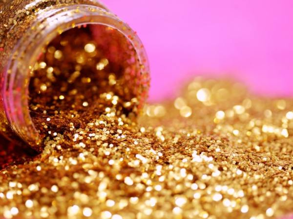 Glitter Powder: History and&nbsp;Uses